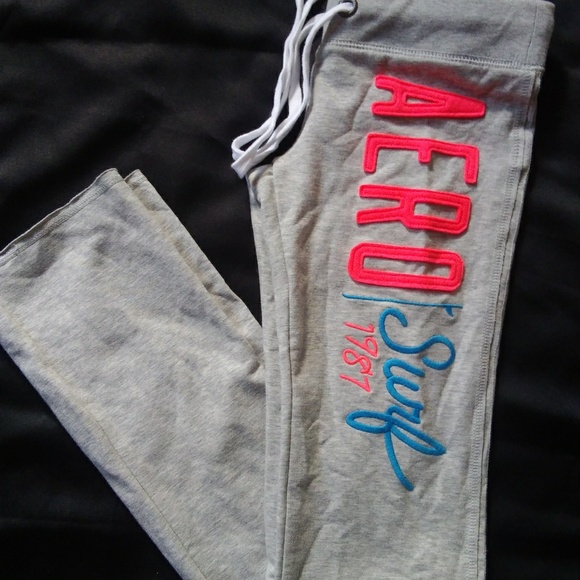 Women's Sweats pants - Picture 2 of 4